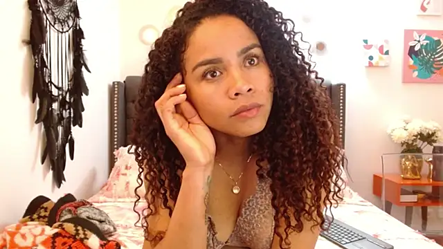 Онлайн чат XXX Valentina-Ferrer