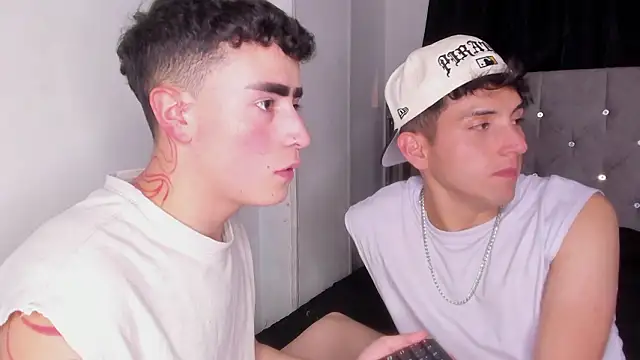 Show de webcam de naughtysalomon__