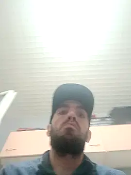 hotguy71000 在線直播表演