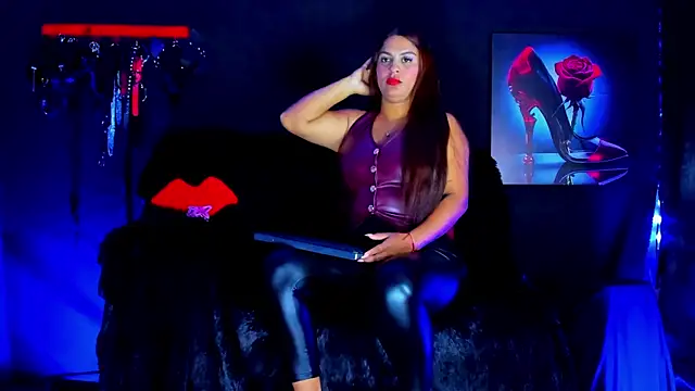 SharonnStones Chat XXX live