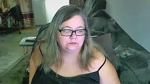 sex2 Adlı Modelin Canlı XXX Sohbeti