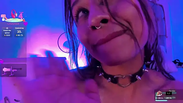 Yourwishisme_val's Live XXX Chat