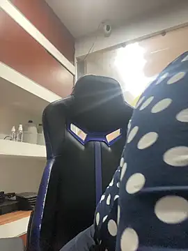 isabella_horney_ 现场XXX聊天