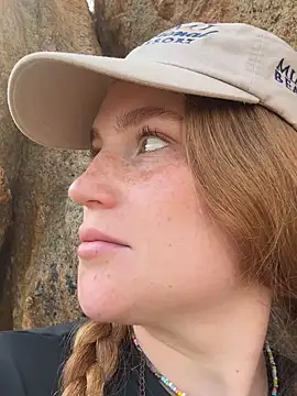 SunnyGrin's Live XXX Chat