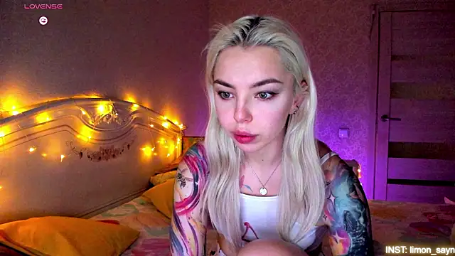 Chat XXX Live LillyMoure_