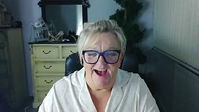 BridgetBlueEyes Live XXX-Chat