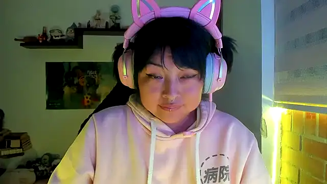 Chat +18 de Shaddycute_ ao vivo