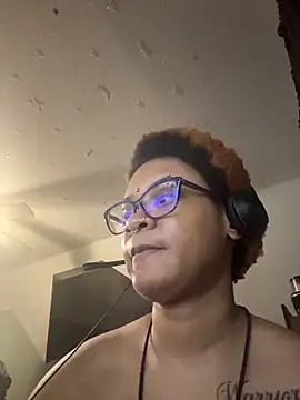 nickytheehawtie's Live XXX Chat