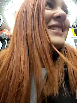 katty_42 Adlı Modelin Canlı XXX Sohbeti