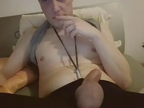 Chat +18 de iluvhottenns ao vivo