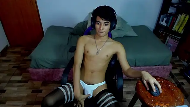 AliottTwink 网络视讯表演