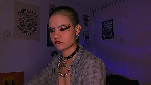 alex_one888 Chat XXX in diretta