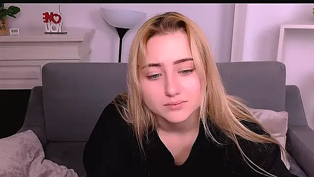 Lulu___Moon Adlı Modelin Canlı XXX Sohbeti