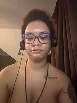 nickytheehawtie: απευθείας συνομιλία ΧΧΧ