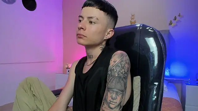 Chat +18 de Nascary_Fox ao vivo