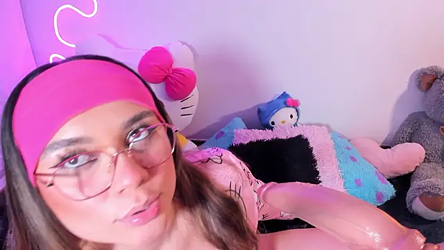 CassieBigass_'s Live XXX Chat