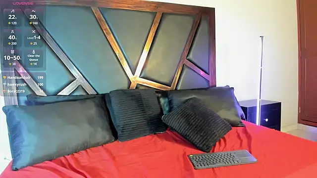 EmiliWilliams Live XXX-Chat