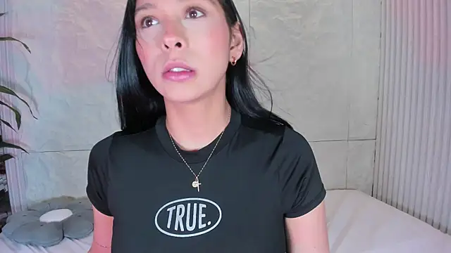 MiaCollson's Live XXX Chat