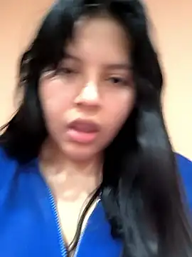 Hinae_'s Live XXX Chat