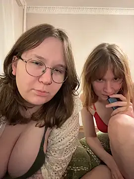 sensualloveme 在線直播表演