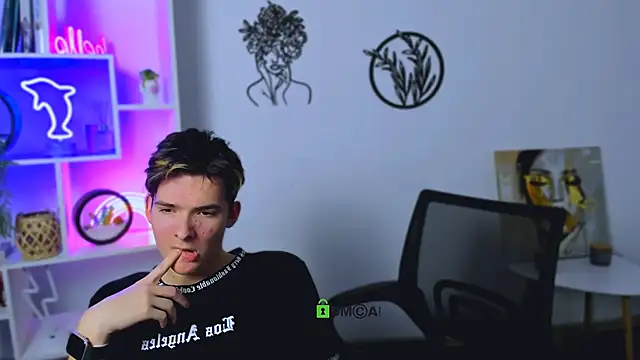 emil_lucky Live XXX-Chat