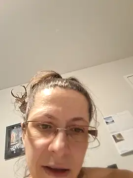 StarrBurst's Live XXX Chat