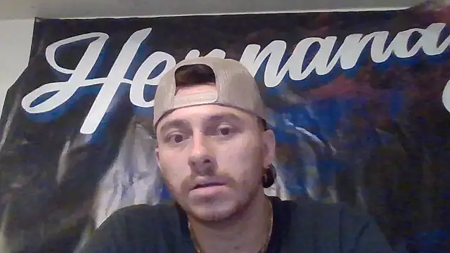 WhiteMamba6910's Live XXX Chat