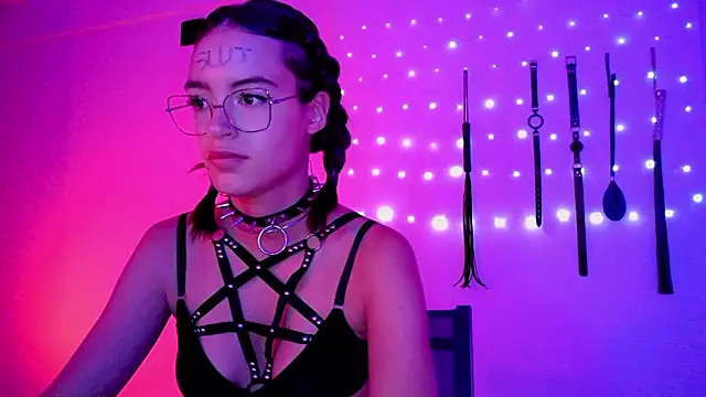 Živý XXX chat nina_kink