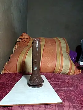 khetyvile Adlı Modelin Canlı XXX Sohbeti