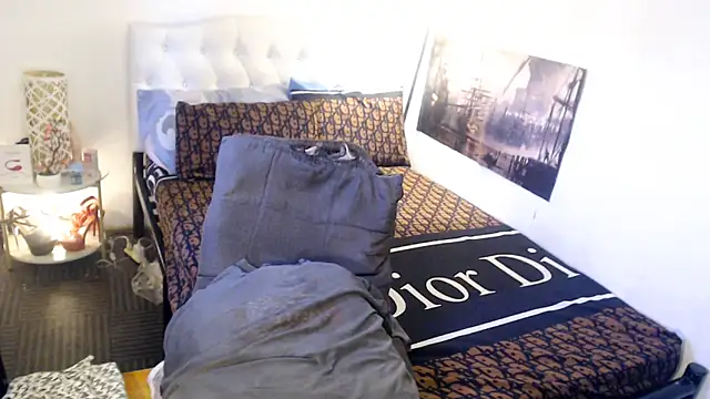 NinaDOM4CUM Pertunjukan Webcam