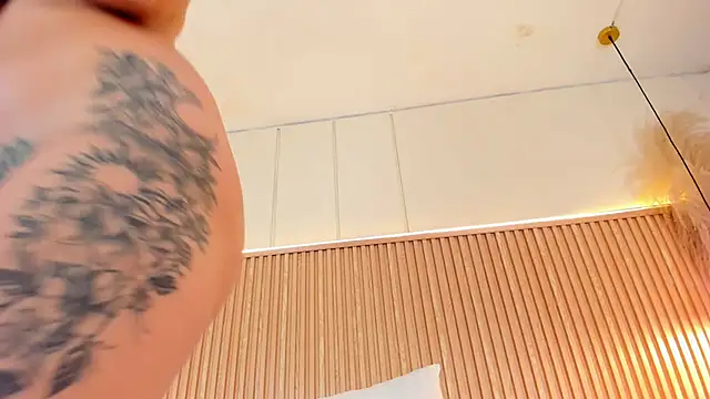 NahimiThompson – Live XXX-chat