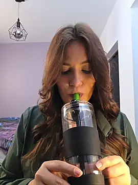 MiaRides19 Webcam Show