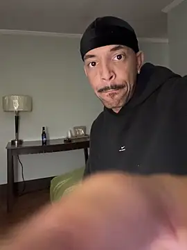 SIXKING7410 – Naživo XXX chat