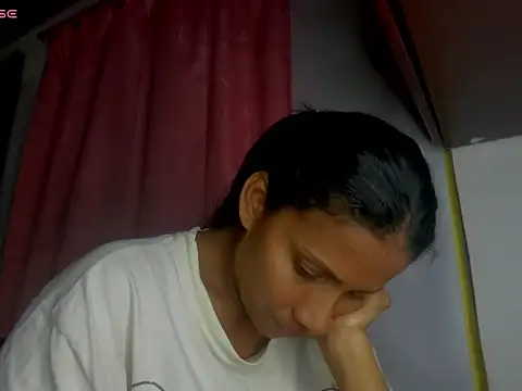 NENITA_HOTT: онлайн-секс-чат