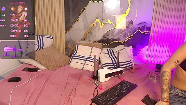 noah_bellarose's Live XXX Chat