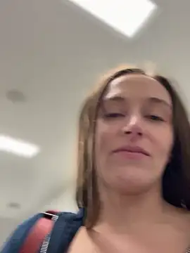 lunagirl13のライブXXXチャット