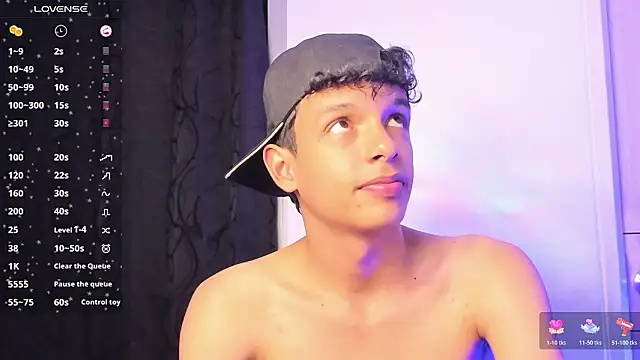 Maxfrost1 élő XXX-chatje