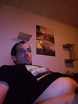 Show modela Codymc89 na web-kameri