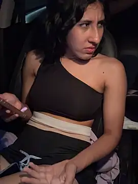 Violet_rousse7 Show in webcam