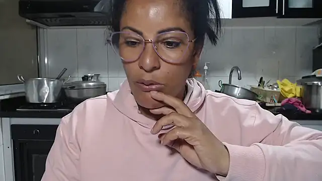 kateleyagrey Chat XXX live