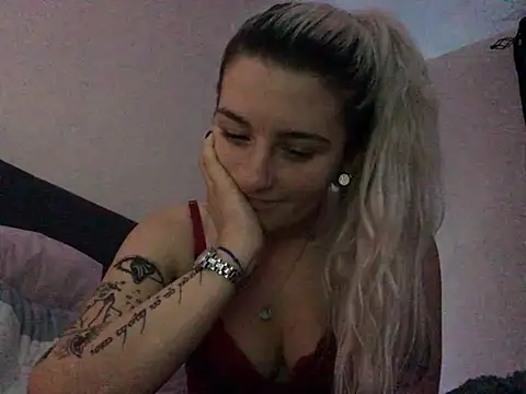 XXX chat uživo modela xxamyleighxx