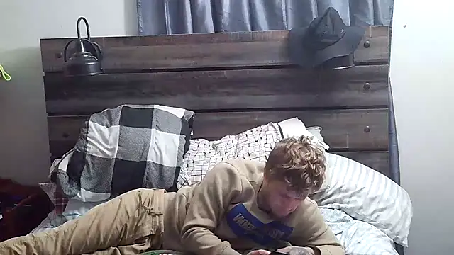 spazz247: διαδικτυακό σόου στην κάμερα