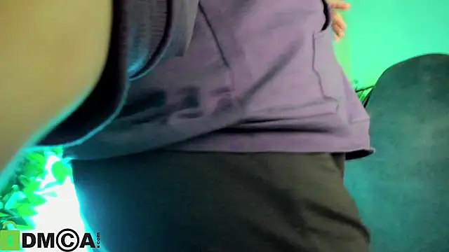 Mia_R0ss Chat XXX in diretta