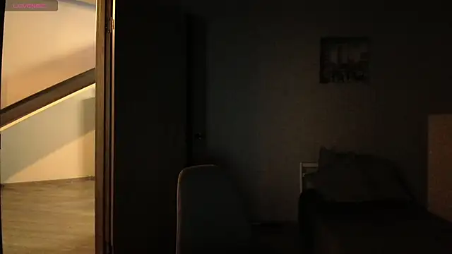 AliceTurnOn 现场XXX聊天