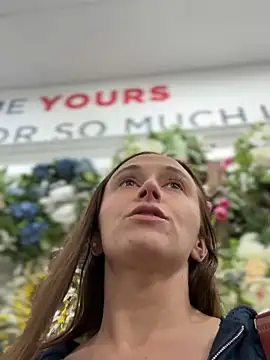 lunagirl13のライブXXXチャット