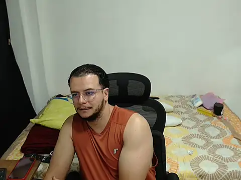 cloudsxxx 现场XXX聊天