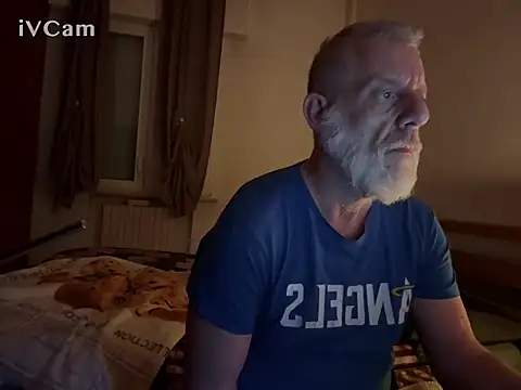 Živý XXX chat PierRiminiX