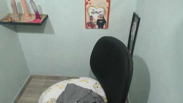 Brenda_bigtitisのライブXXXチャット