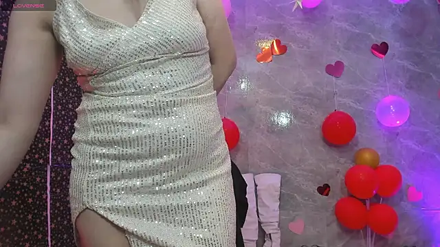 Chatroom XXX en direct de adellelennoxx