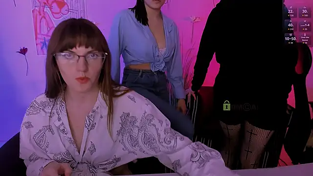 Онлайн чат XXX lizzie_boom_